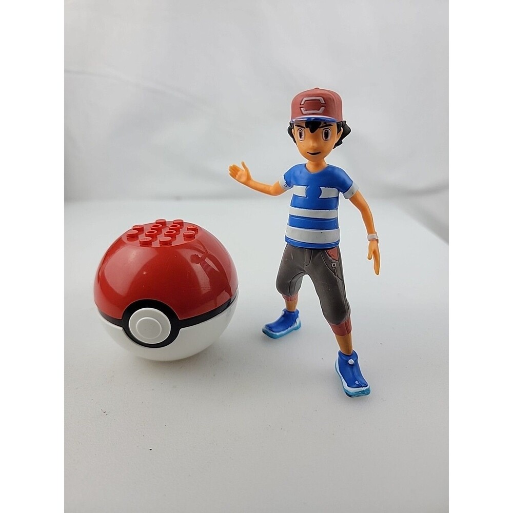 2018 Pokemon Battle Action Ash Figure Twisting Waist 4.3" Tall Poke Ball